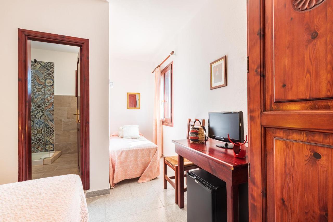 Hotel S'Ortale Con Parcheggio Interno E Ristorante All'Aperto Orosei Exterior foto